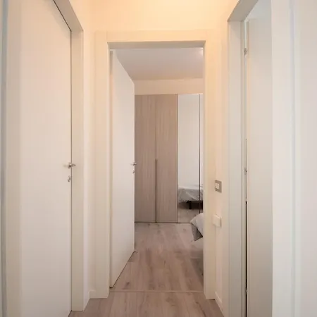 Trilocale Ospedale Civile 6 Via Costalunga Apartamento