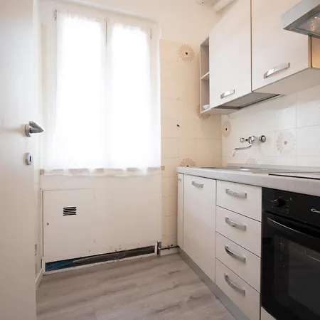 Trilocale Ospedale Civile 6 Via Costalunga Apartamento *