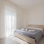 Apartment Trilocale Ospedale Civile 6 Via Costalunga Brescia