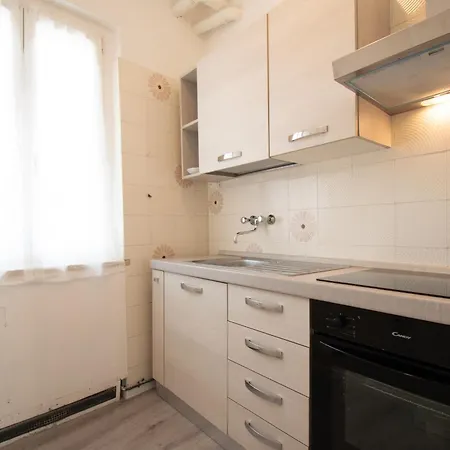 Apartment Trilocale Ospedale Civile 6 Via Costalunga *