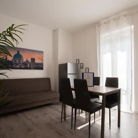 Apartment Trilocale Ospedale Civile 6 Via Costalunga *