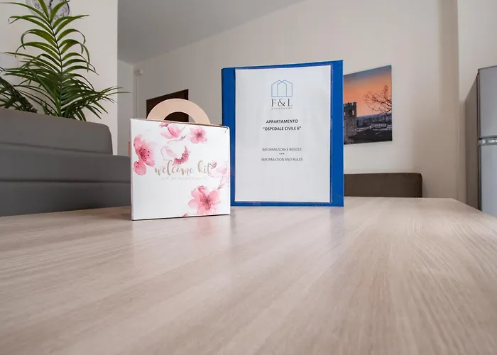 アパート Trilocale Ospedale Civile 6 Via Costalunga *